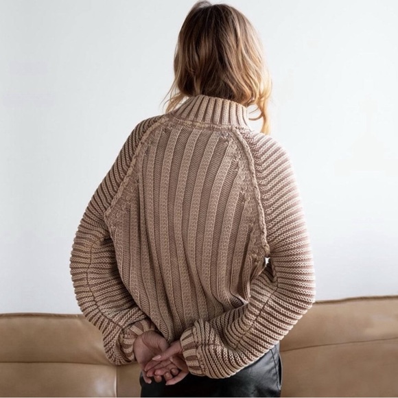 Free People Sweetheart Chunky Knit Mock Neck Oversized Sweater Large Tan Nude - Picture 15 of 16
